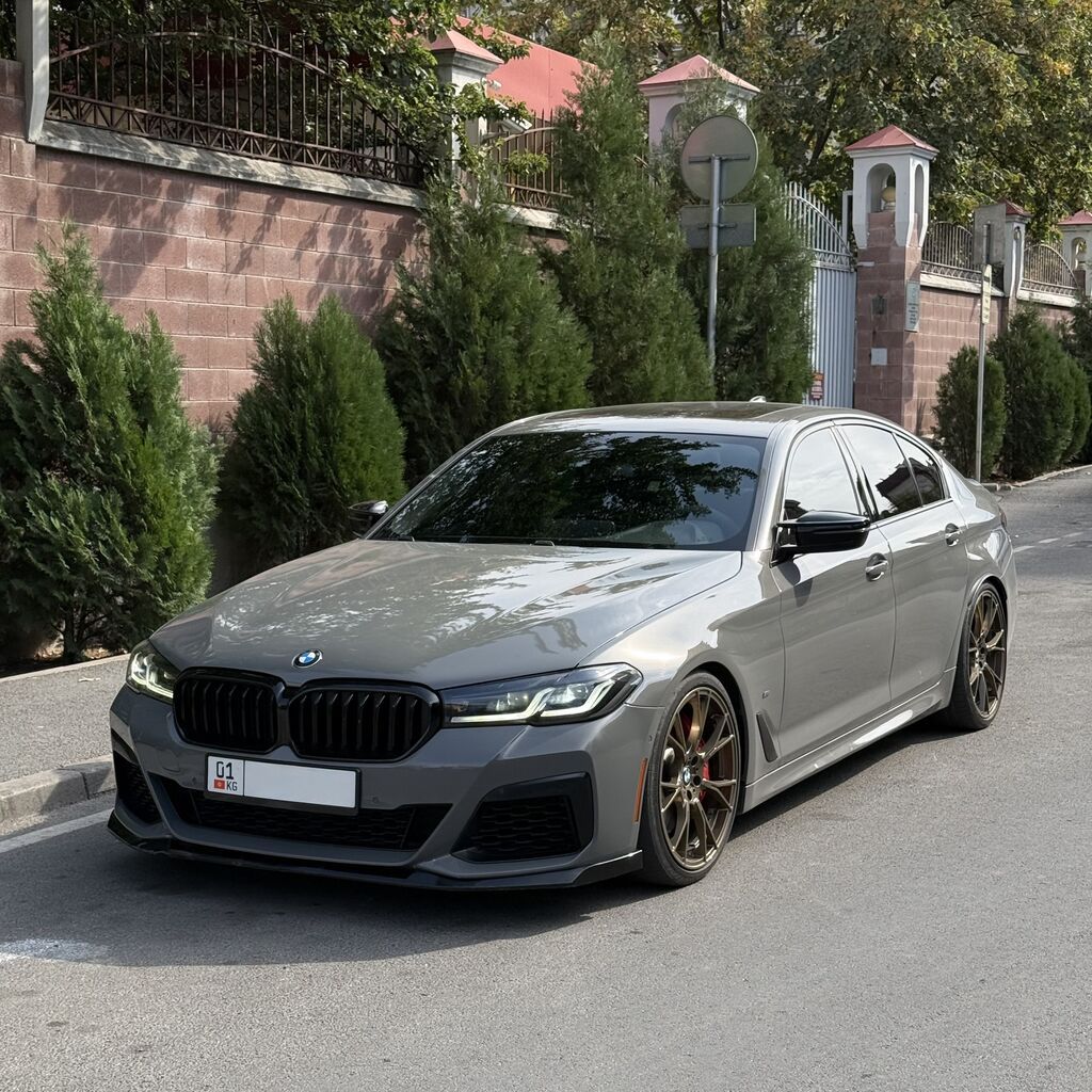 BMW 5 series: 2022 г., 3 л, Автомат, Бензин, Седан: фото 2