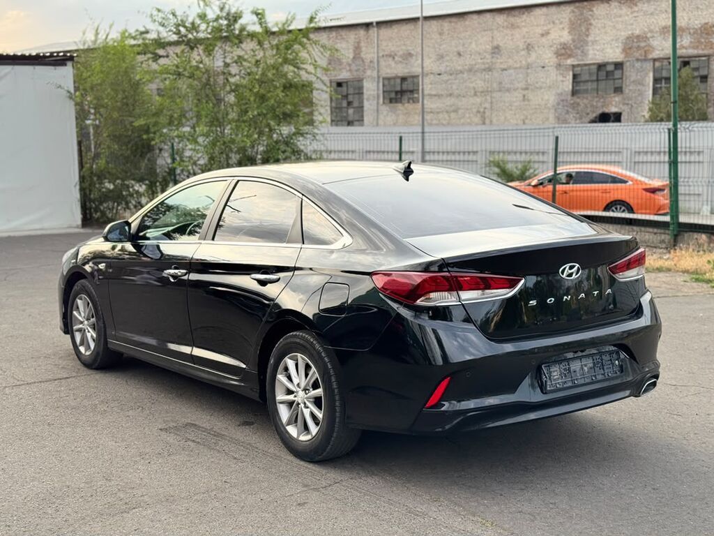 Hyundai Sonata: 2018 г., 2 л, Автомат, Газ, Седан — фото 4