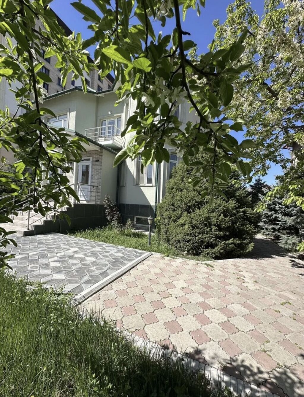Срочно! Продается просторный и уютный двухэтажный дом в престижном: фото 1