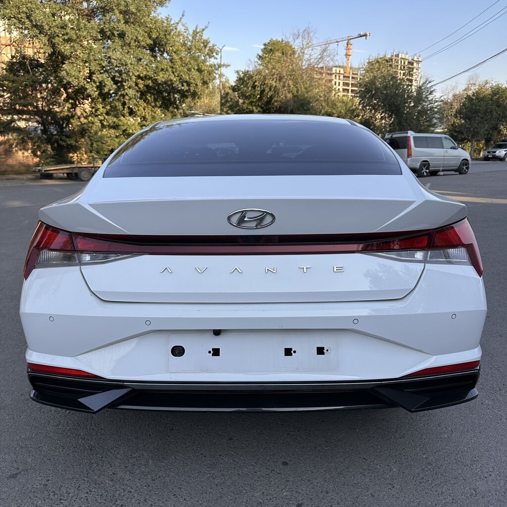 Hyundai Avante: 2021 г., 1.6 л, Автомат, Бензин: фото 3