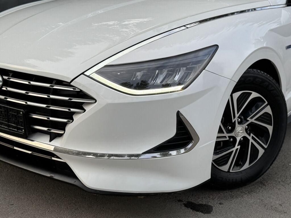 Hyundai Sonata: 2019 г., 2 л, Гибрид, Лифтбек: фото 7