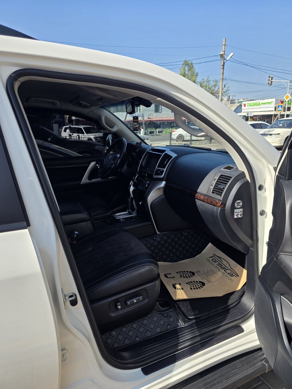Toyota Land Cruiser: 2012 г., 4.5 л, Автомат, Дизель, Внедорожник: фото 3