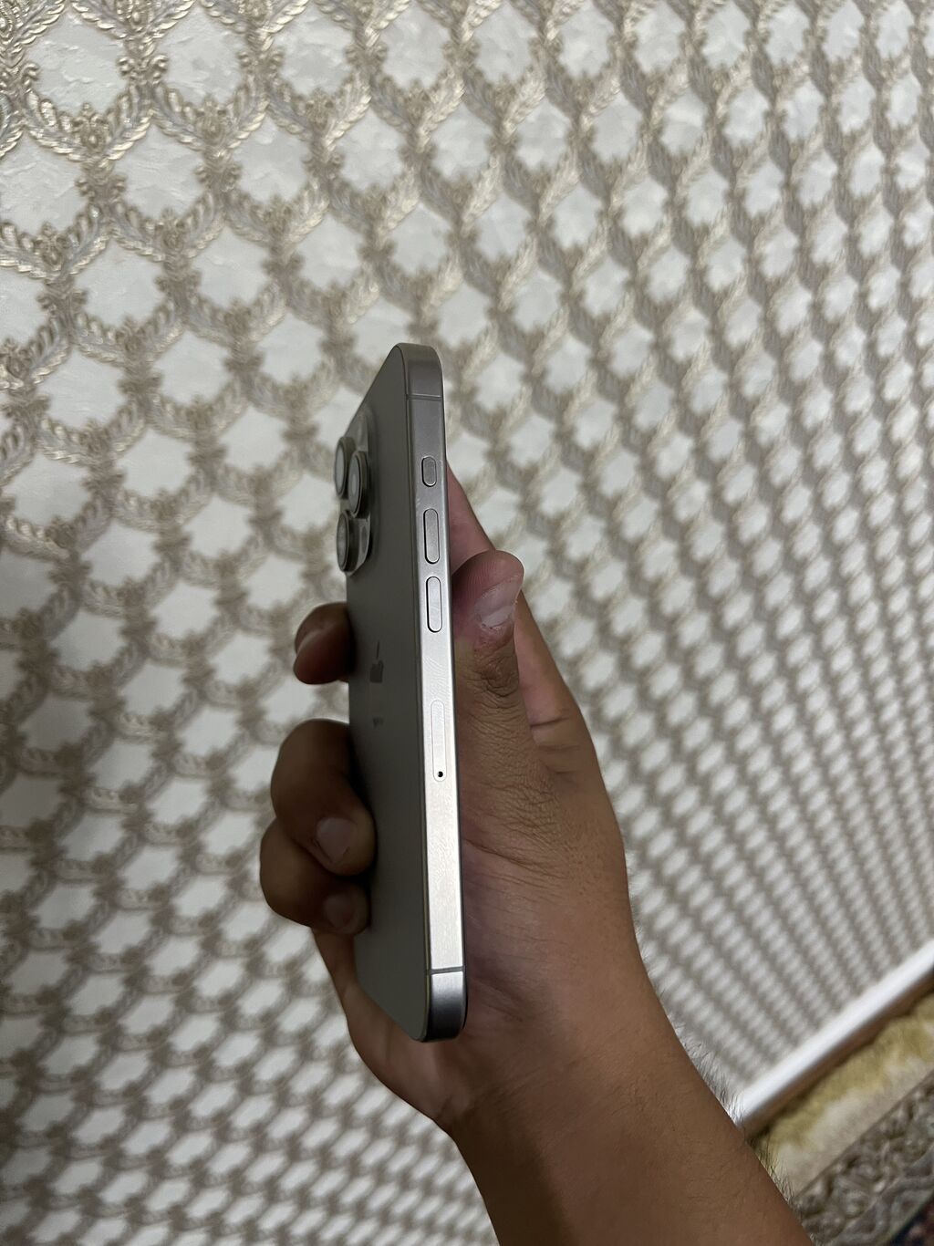 IPhone 15 Pro, Б/у, 256 ГБ, Natural Titanium, 85 %: фото 2