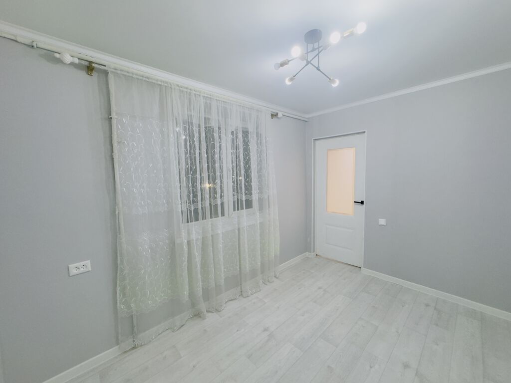 3 комнаты, 56 м², 104 серия, 4 этаж, Дизайнерский ремонт: фото 7