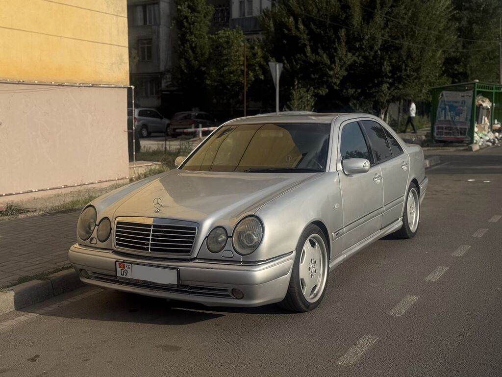 Mercedes-Benz E-Class: 1999 г., 4.3 л, Автомат, Бензин, Седан: фото 3