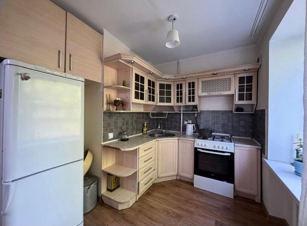 3 комнаты, 67 м², Индивидуалка, 2 этаж, Свежий ремонт — фото 2