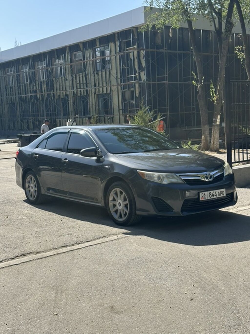 Toyota Camry: 2012 г., 2.5 л, Автомат, Гибрид, Седан: фото 2
