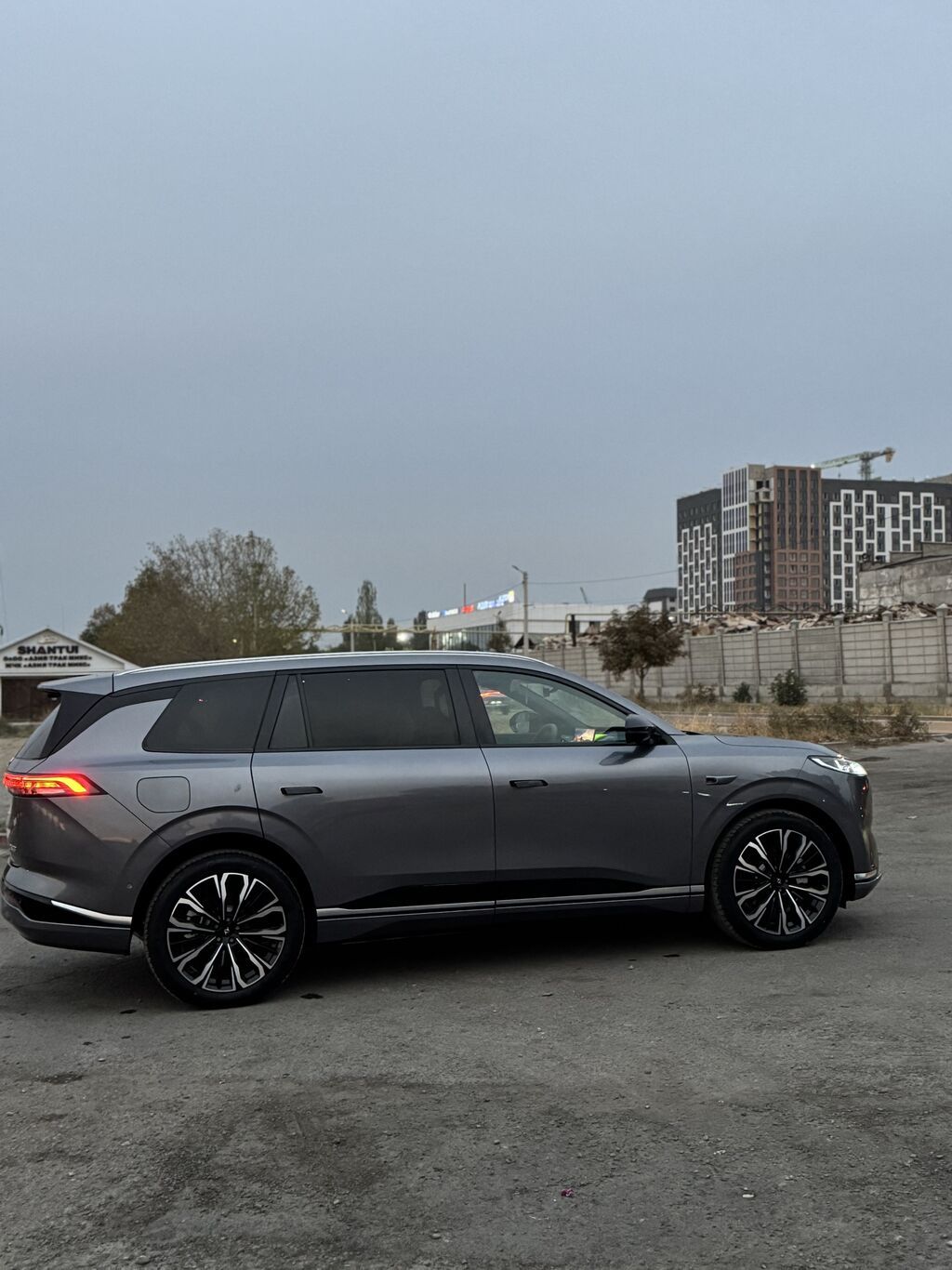 Dongfeng : 2025 г., 1.5 л, Автомат, Гибрид, Кроссовер: фото 8