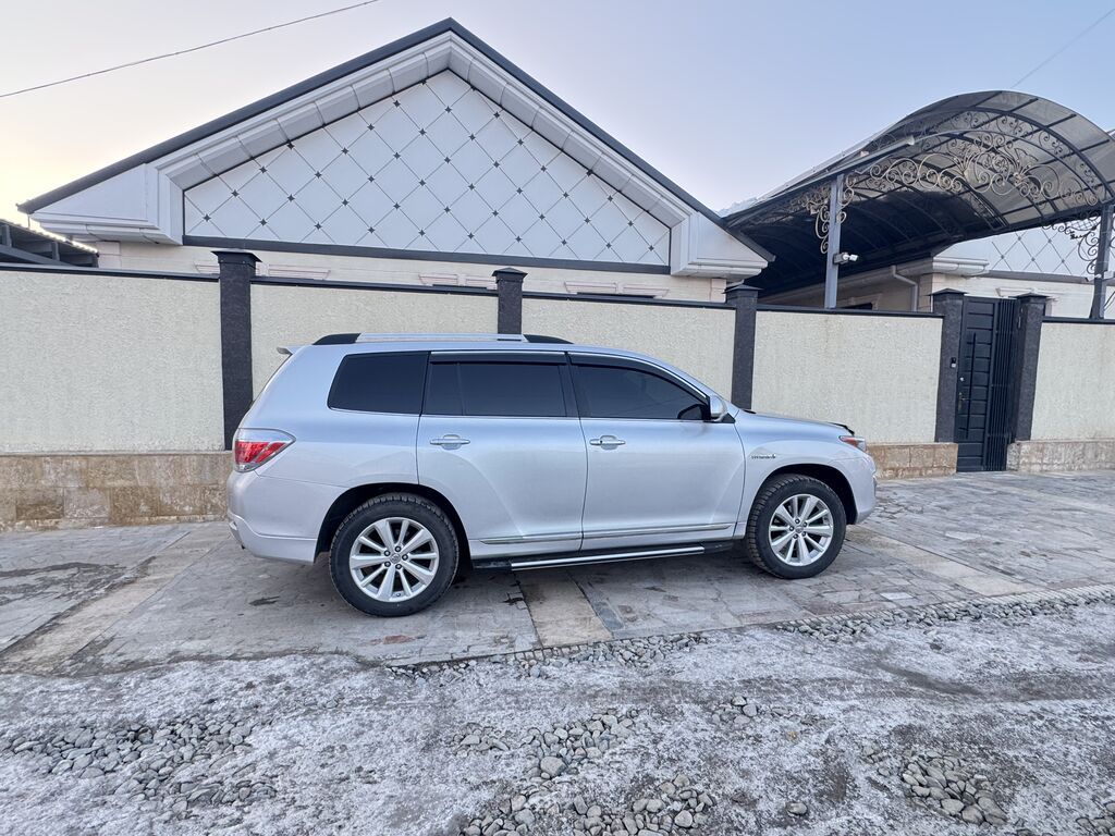 Toyota Highlander: 2012 г., 3.5 л, Автомат, Гибрид, Кроссовер — фото 2