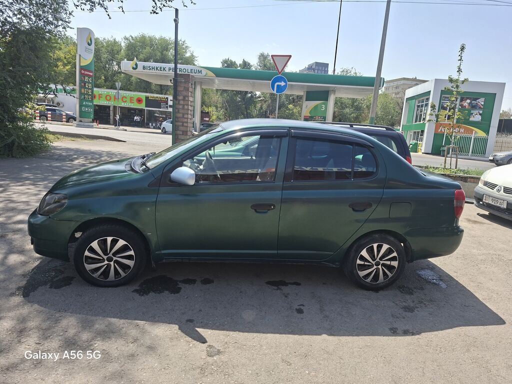 Toyota Platz: 1999 г., 0.1 л, Автомат, Бензин, Седан: фото 4