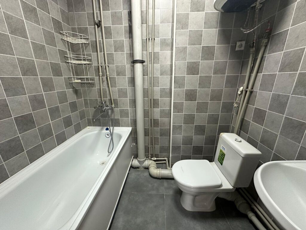 2 комнаты, 80 м², АЮ Гранд Элитка, 6 этаж, Требуется ремонт: фото 4