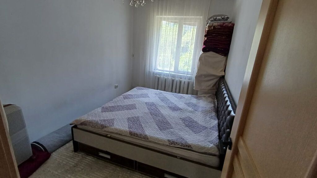 3 комнаты, 82 м², 106 серия, 4 этаж, Косметический ремонт — фото 5