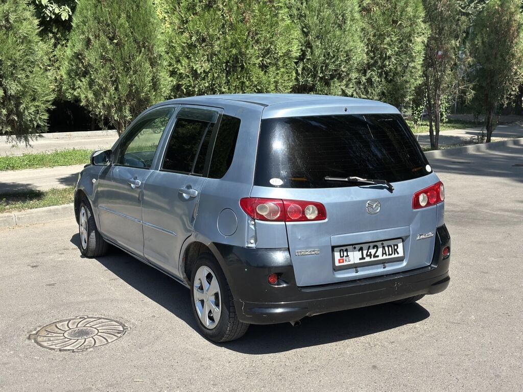 Mazda Demio: 2004 г., 1.3 л, Автомат, Бензин, Хэтчбэк: фото 6