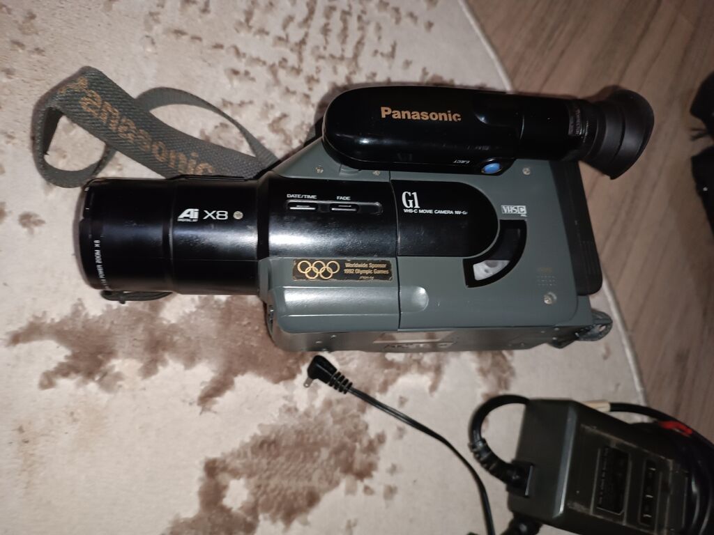 Срочно продам японский видео камера Панасоник: 3000 KGS Видеокамеры ...