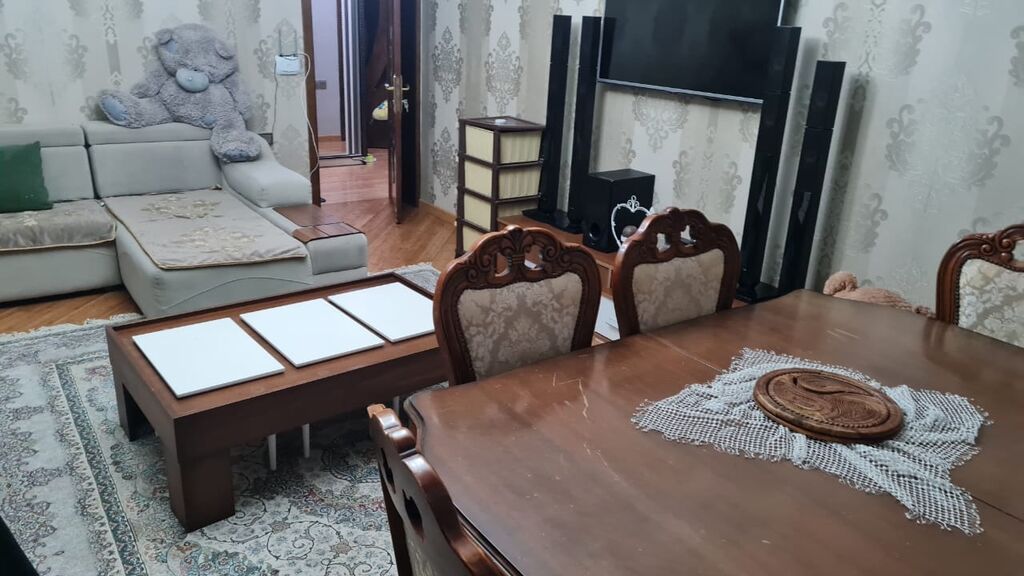 Sumqayıt, 4 otaqlı, Köhnə tikili, 84 kv. m