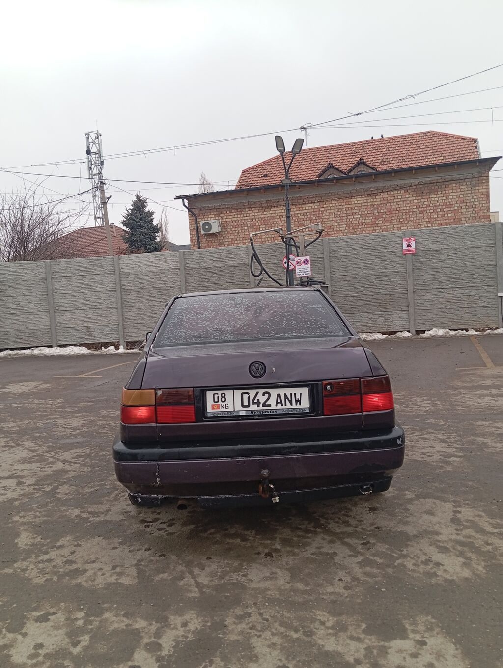 Volkswagen Vento: 1992 г., 1.8 л, Механика, Бензин, Седан: фото 3