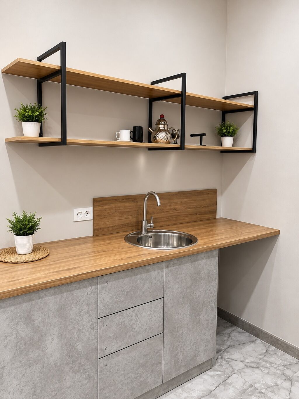 Продажа офисов 50 м², С ремонтом, Многоэтажное здание, Цокольный этаж этаж