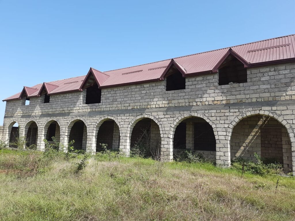 7 otaqlı, 300 kv. m, Kredit yoxdur, Təmirsiz