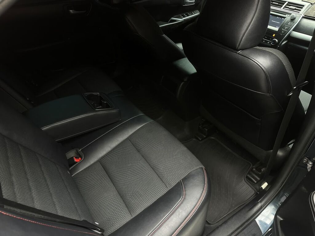 Toyota Camry: 2016 г., 2.5 л, Автомат, Бензин, Седан: фото 5