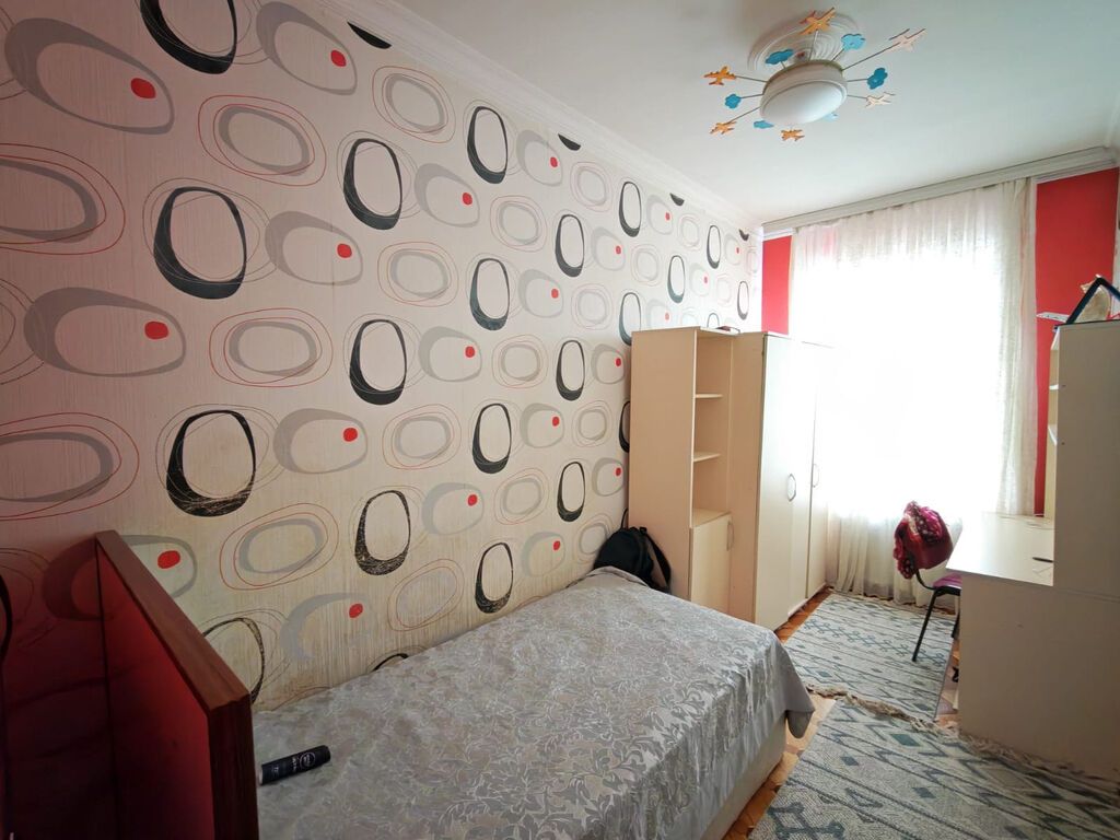 Bakı, 3 otaqlı, Köhnə tikili, 85 kv. m