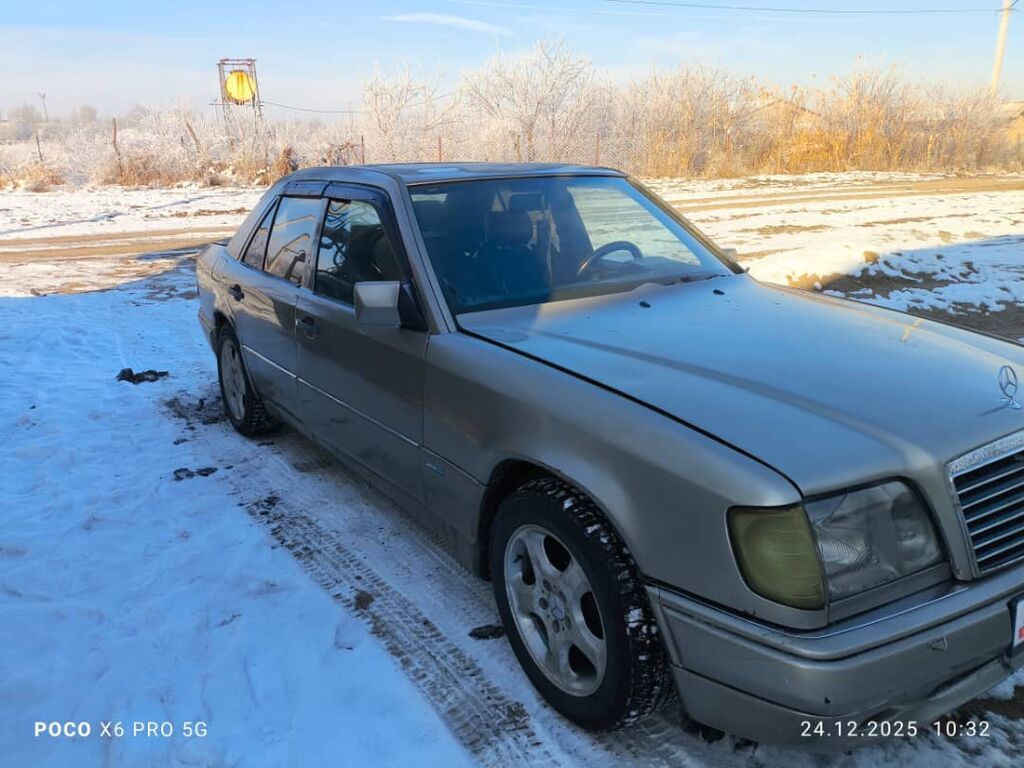 Mercedes-Benz W124: 1985 г., 3 л, Механика, Дизель, Седан: фото 3