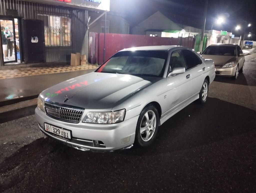 Nissan Laurel: 2001 г., 2 л, Автомат, Бензин, Седан: фото 2