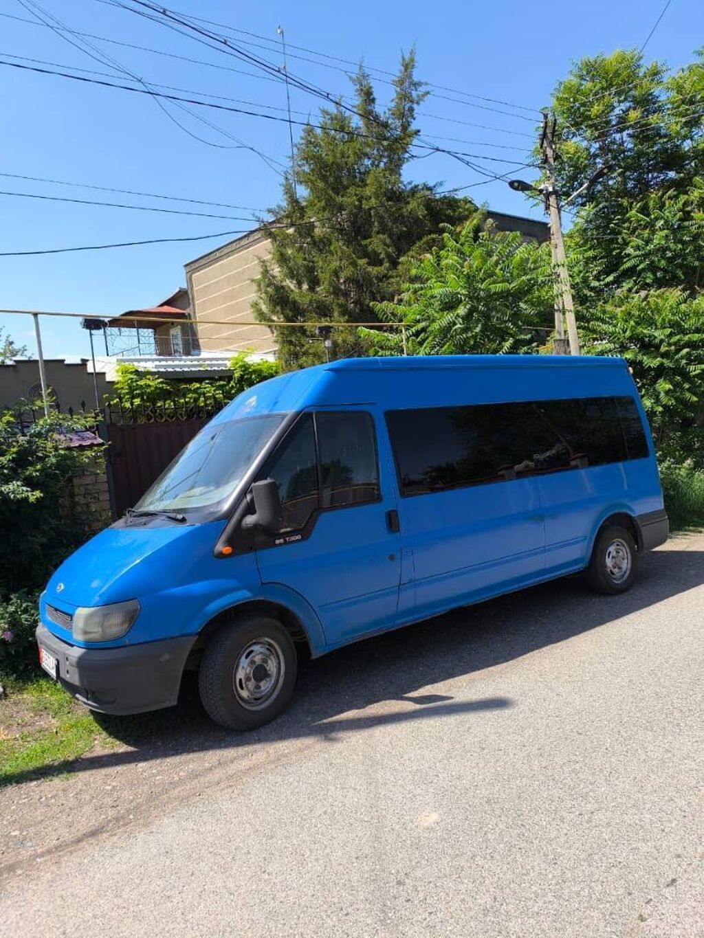 Ford Transit: 2005 г., 2 л, Механика, Дизель, Фургон: фото 2