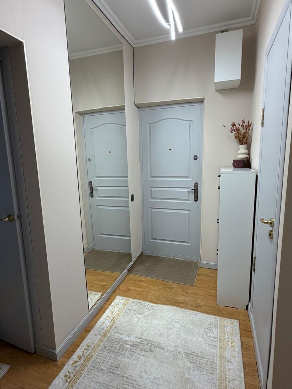 3 комнаты, 70 м², 12 мкр 106 серия, 5 этаж, Евроремонт: фото 5