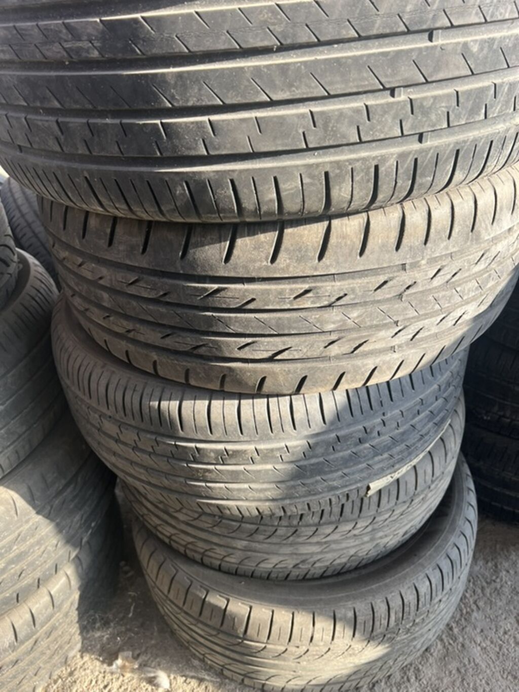 Шины 225 / 45 / R 18, Лето, Б/у, Комплект, Легковые, Roadstone