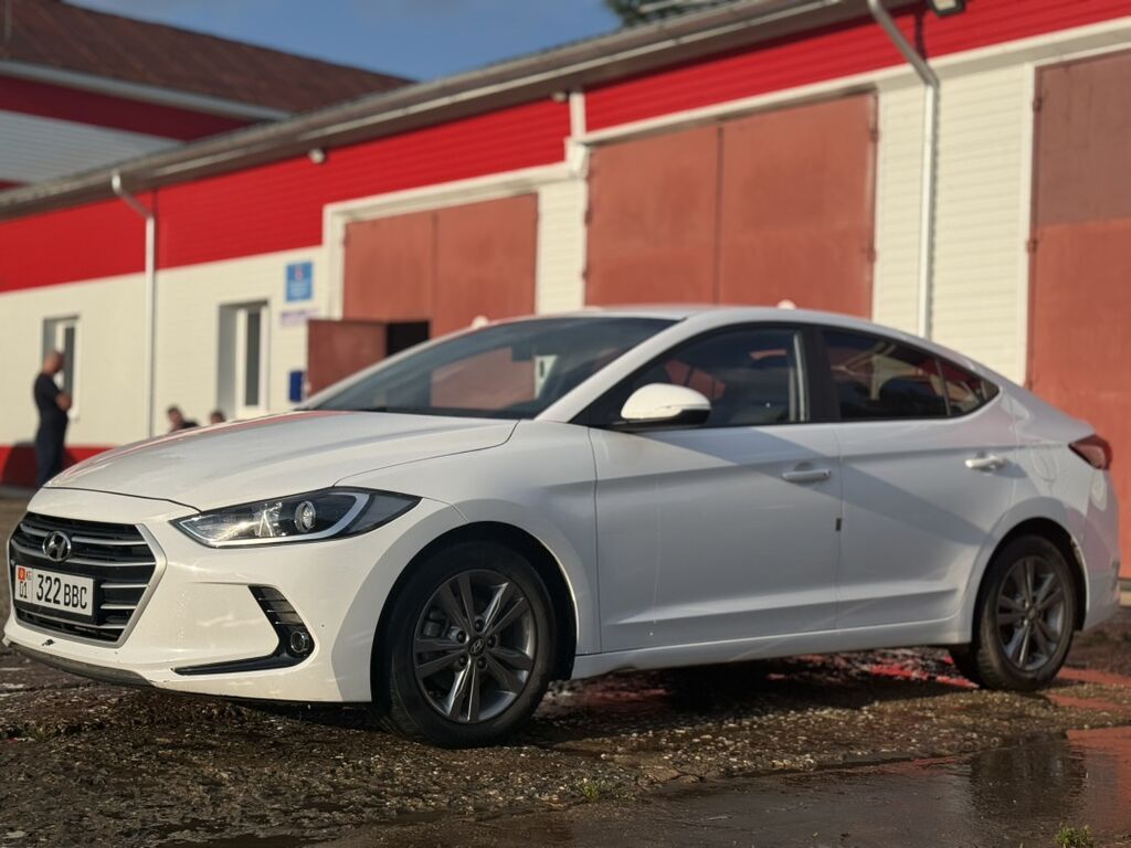 Hyundai Avante: 2018 г., 1.6 л, Автомат, Дизель, Седан: фото 2