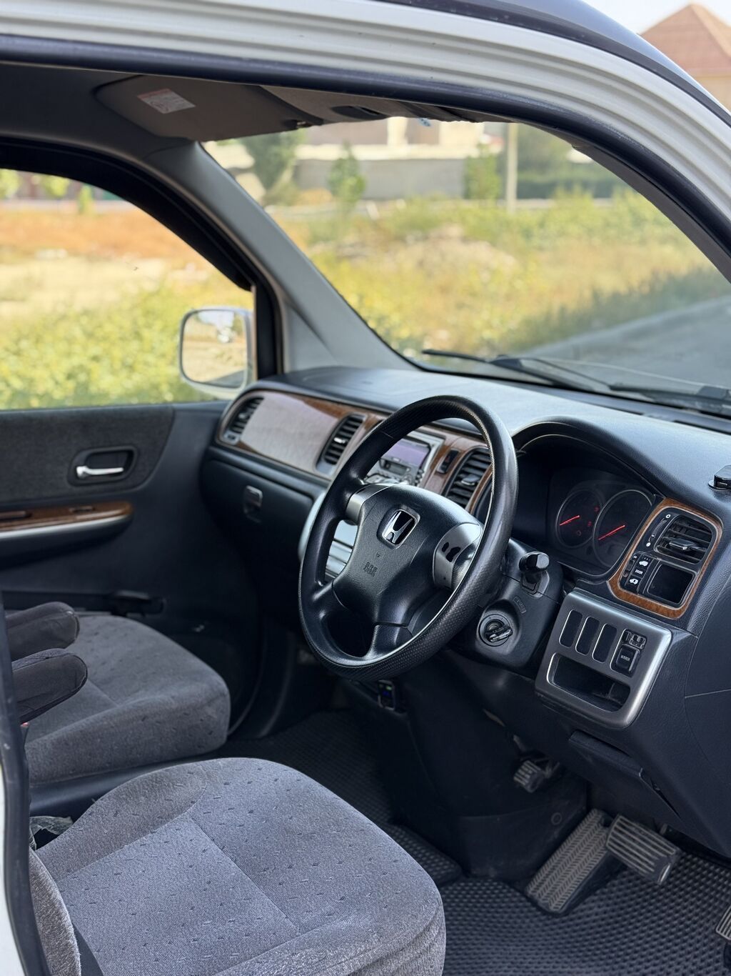 Honda Stepwgn: 2004 г., 2 л, Автомат, Бензин, Минивэн: фото 5