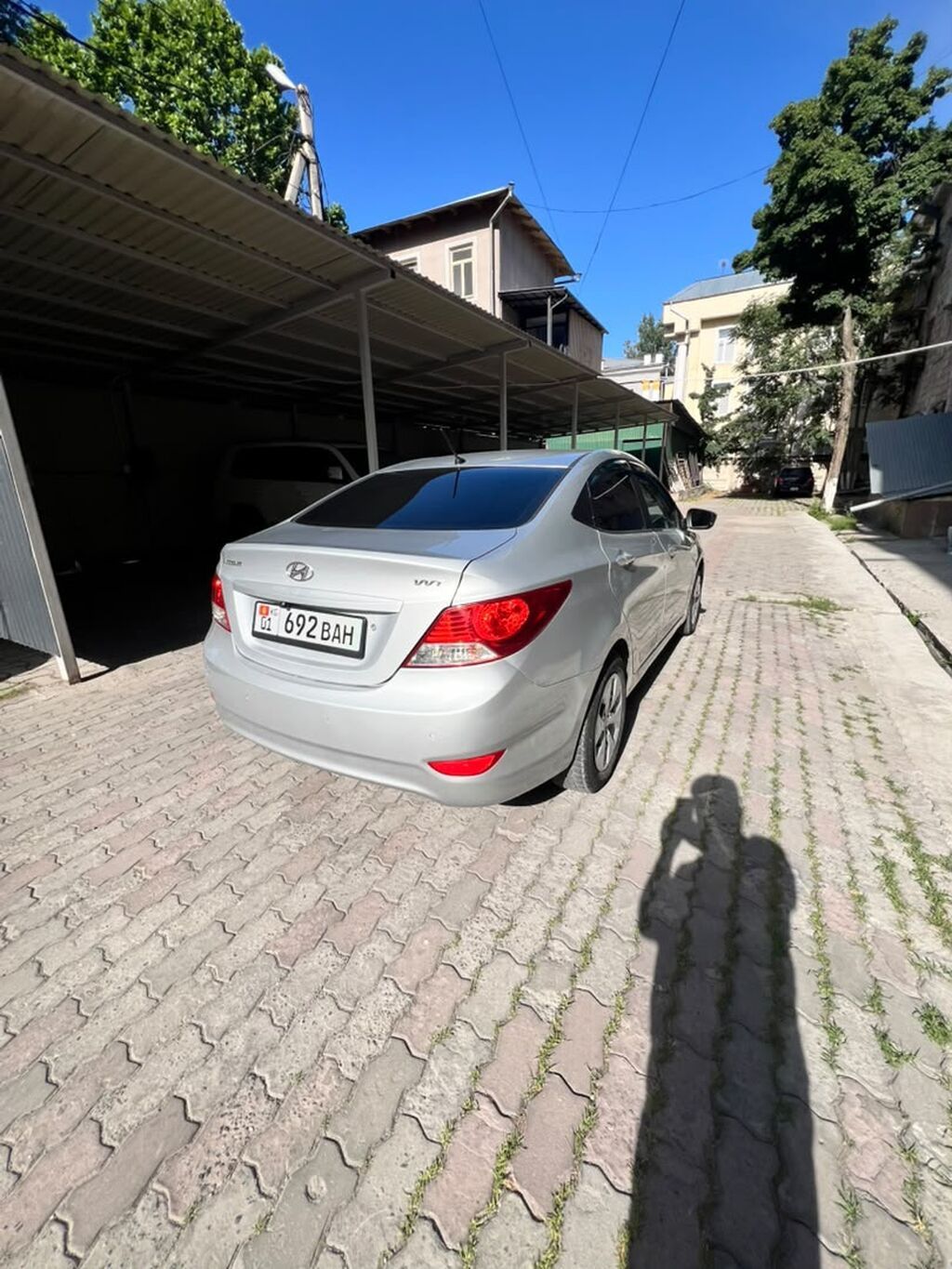 Hyundai Accent: 2011 г., 1.4 л, Автомат, Бензин, Седан: фото 3