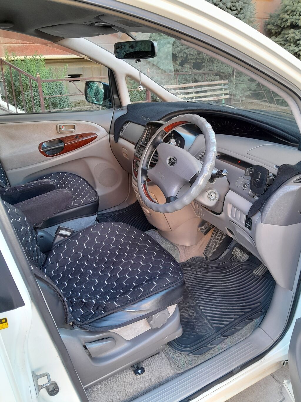 Toyota Estima: 2002 г., Минивэн — фото 2