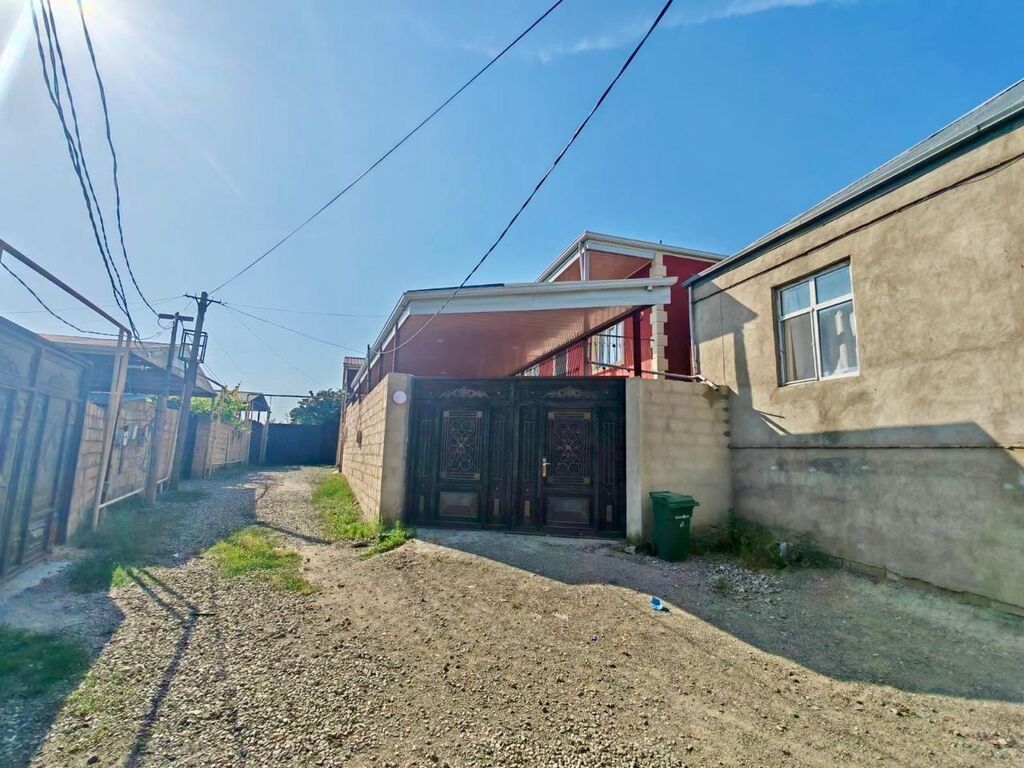 TƏCİLİ SATILIR – SUMQAYITDA 2 MƏRTƏBƏLİ HƏYƏT EVİ 📍 Ünvan: Sumqayıt