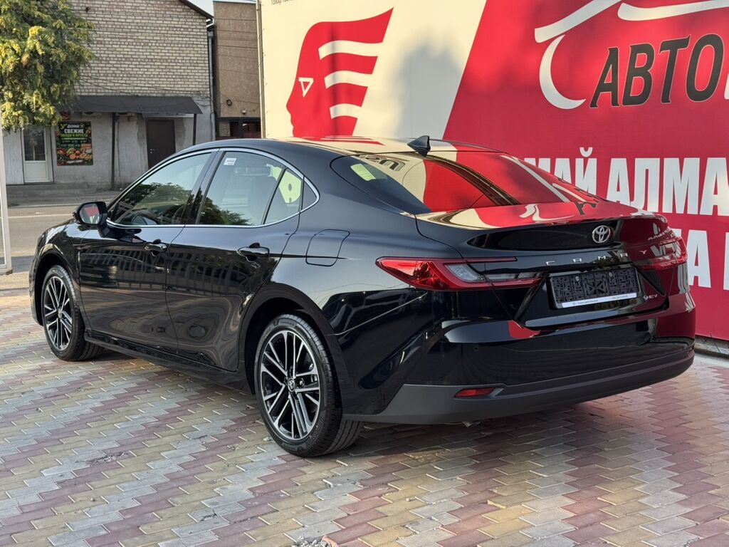 Toyota Camry: 2026 г., 2.5 л, Вариатор, Гибрид, Седан: фото 6