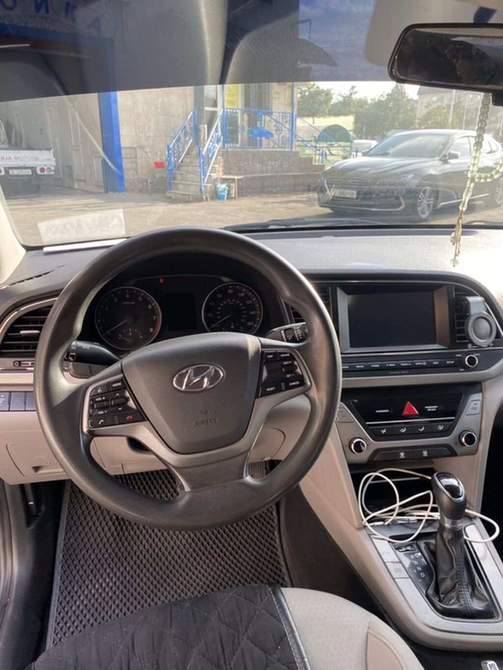 Hyundai Elantra: 2017 г., 2 л, Автомат, Бензин, Седан: фото 8