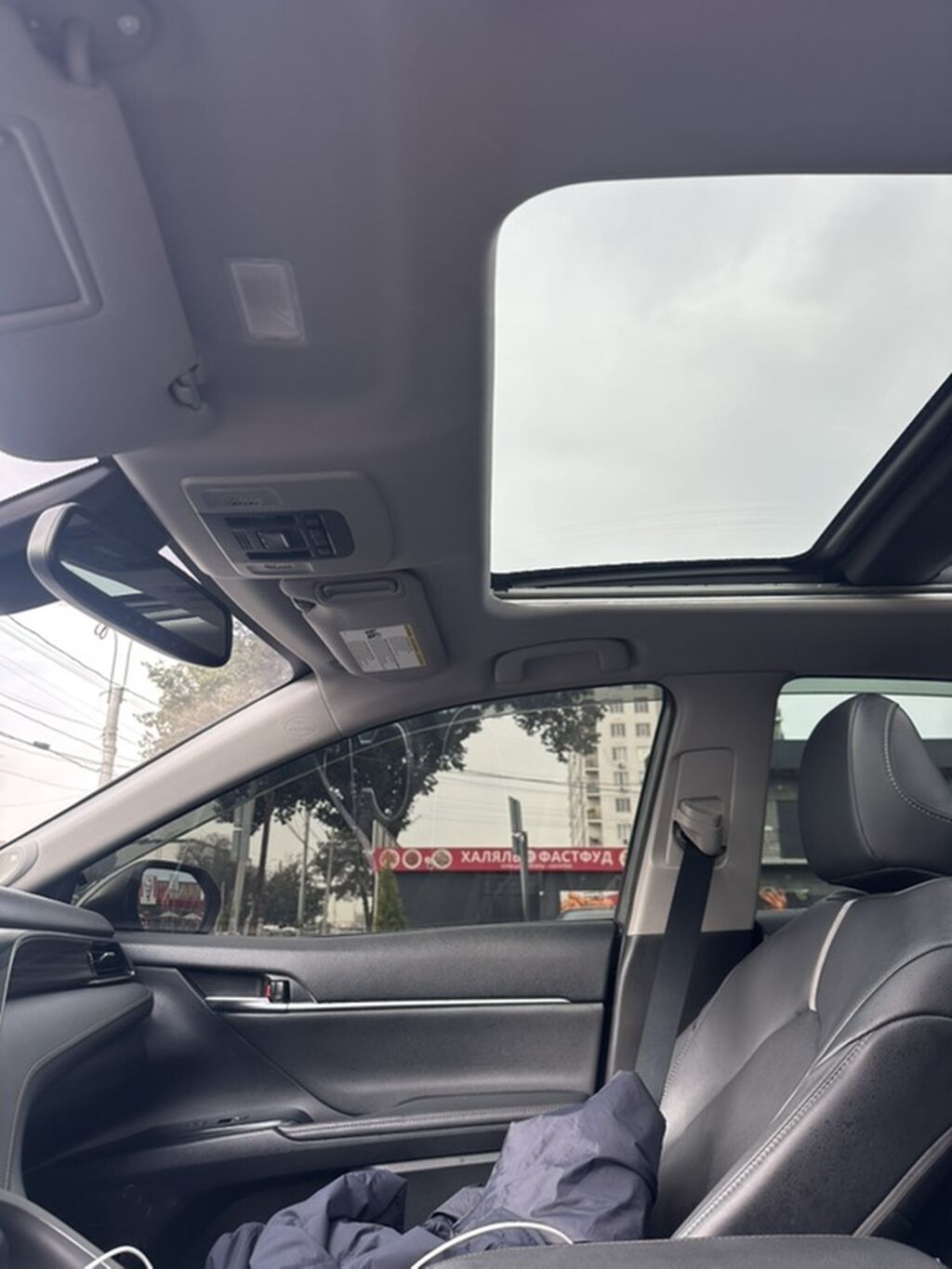 Toyota Camry: 2020 г., 2.5 л, Автомат, Бензин, Седан: фото 7