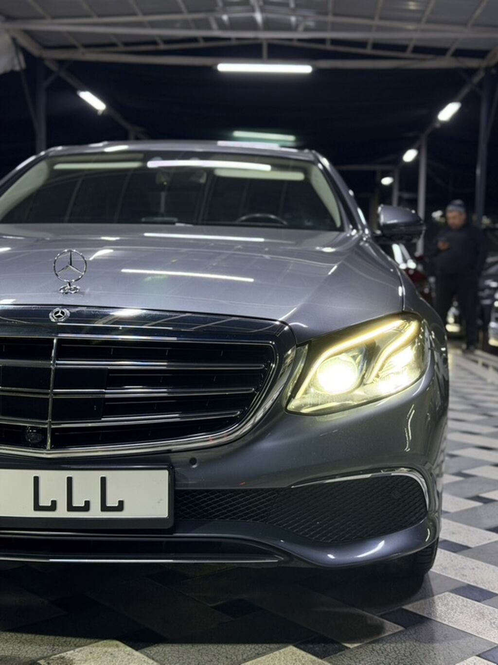 Mercedes-Benz E-Class: 2019 г., 2 л, Автомат, Гибрид, Седан: фото 3