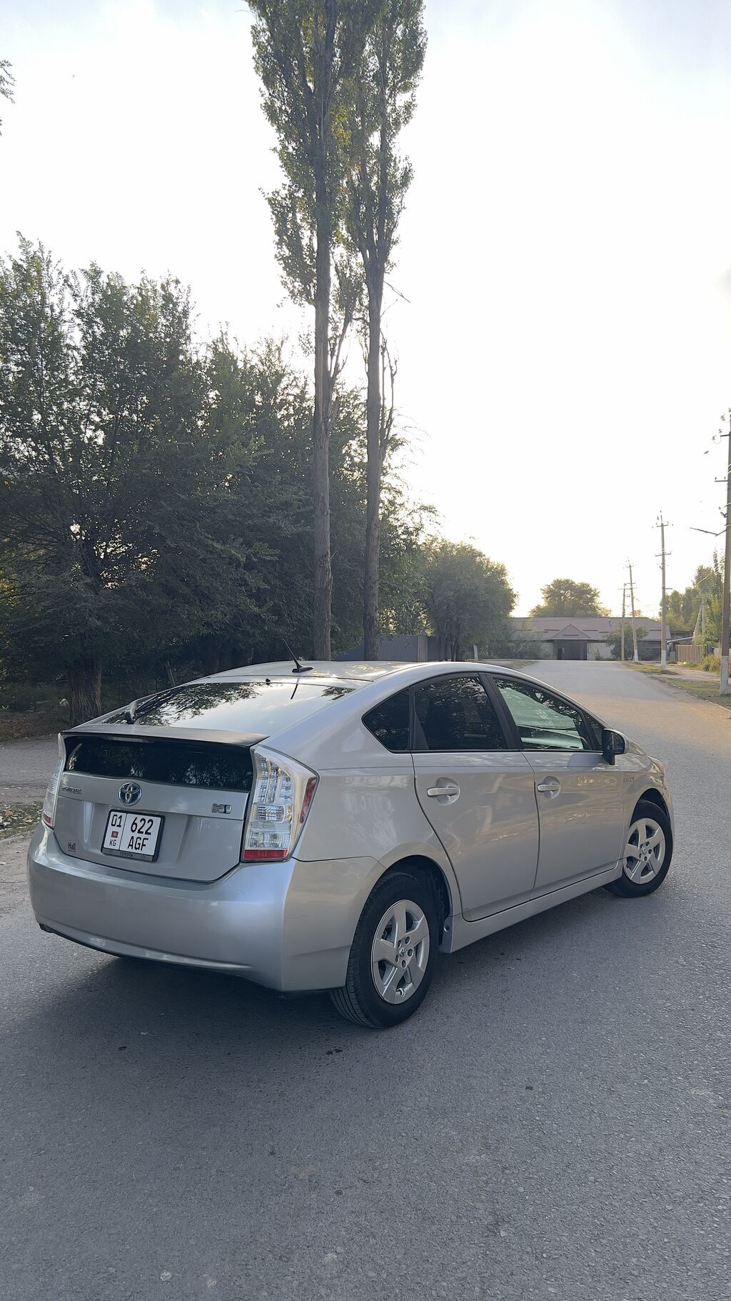 Toyota Prius: 2011 г., 1.8 л, Вариатор, Гибрид, Универсал: фото 8