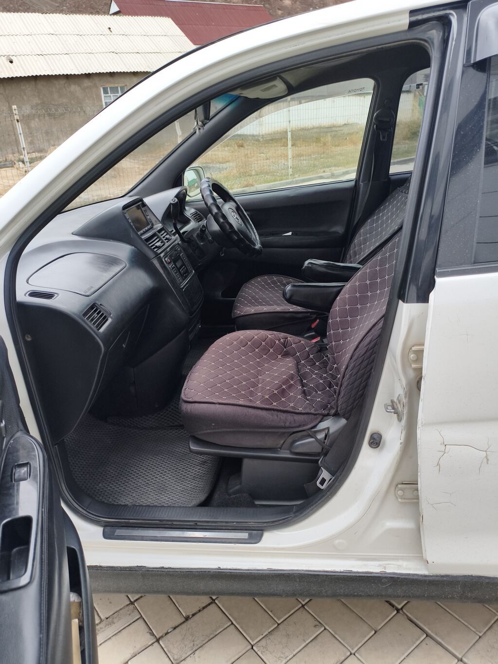 Toyota Gaia: 2002 г., Минивэн: фото 4