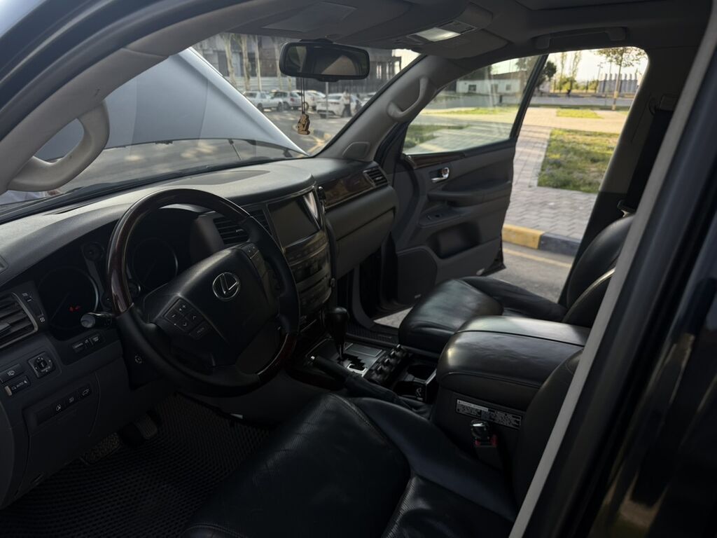 Lexus LX: 2008 г., 5.7 л, Автомат, Бензин, Внедорожник: фото 6