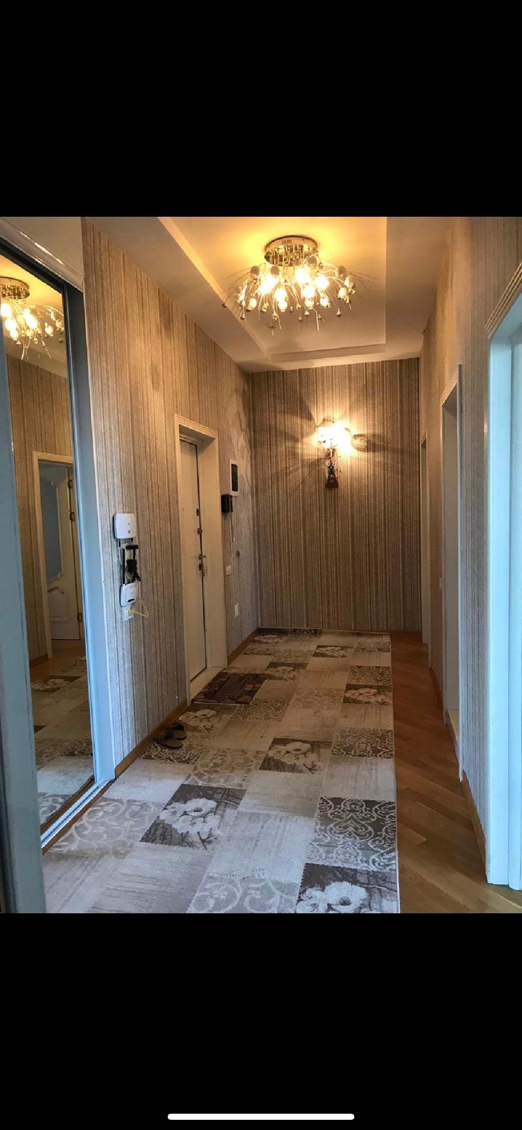 3 otaqlı, Yeni tikili, m. 8 Noyabr, 111 kv. m