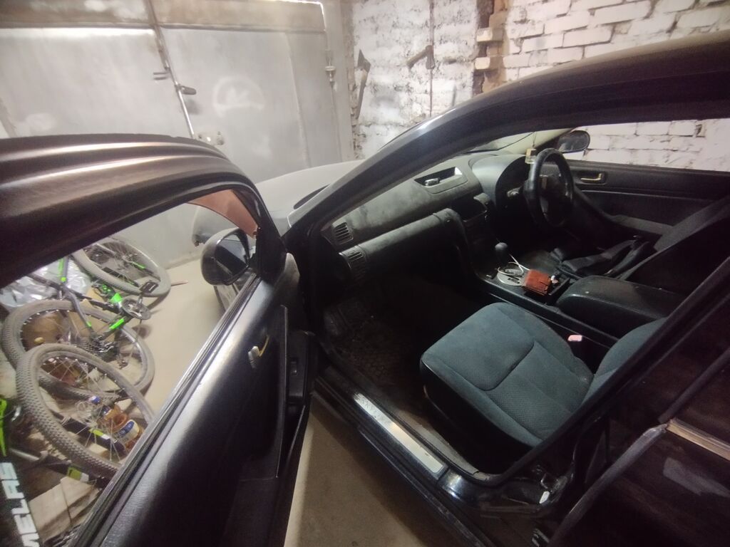 Nissan Skyline: 2004 г., 2.5 л, Типтроник, Бензин, Седан: фото 3