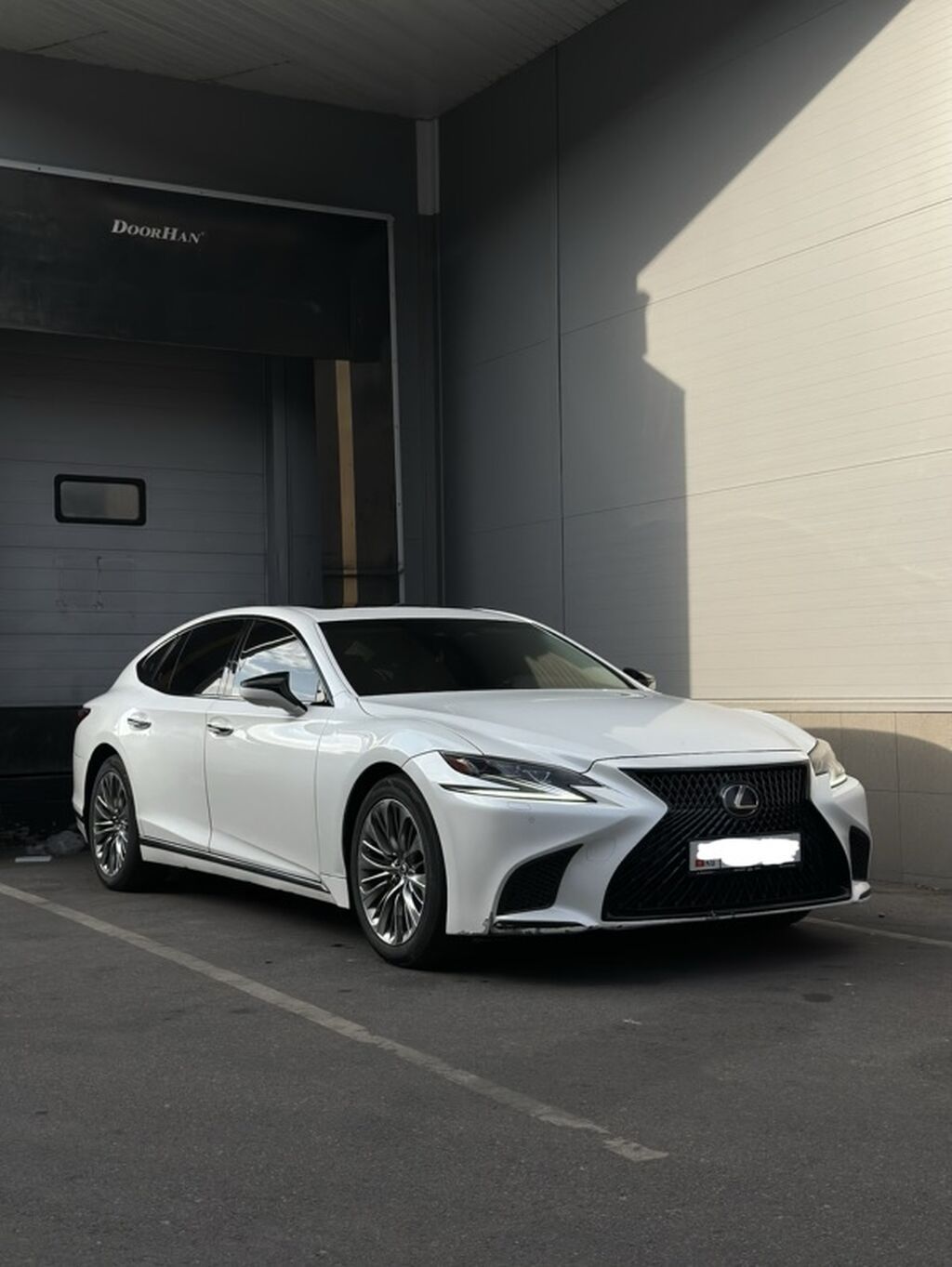 Lexus LS: 2018 г., 3.5 л, Автомат, Гибрид, Седан: фото 2