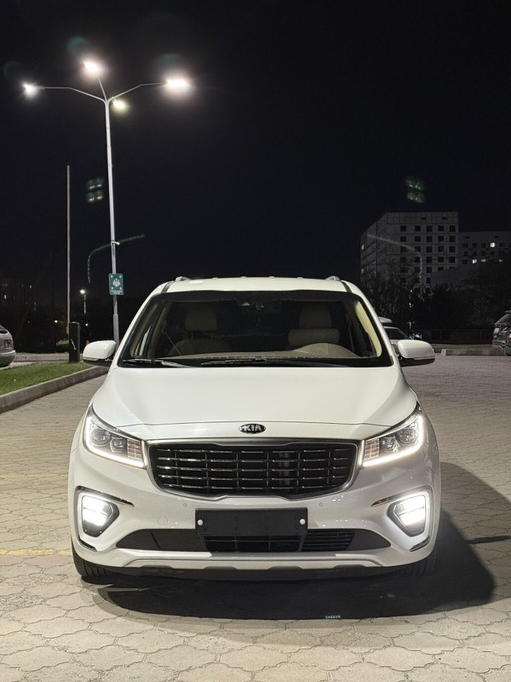 Kia Carnival: 2020 г., 2.2 л, Автомат, Дизель, Минивэн: фото 3