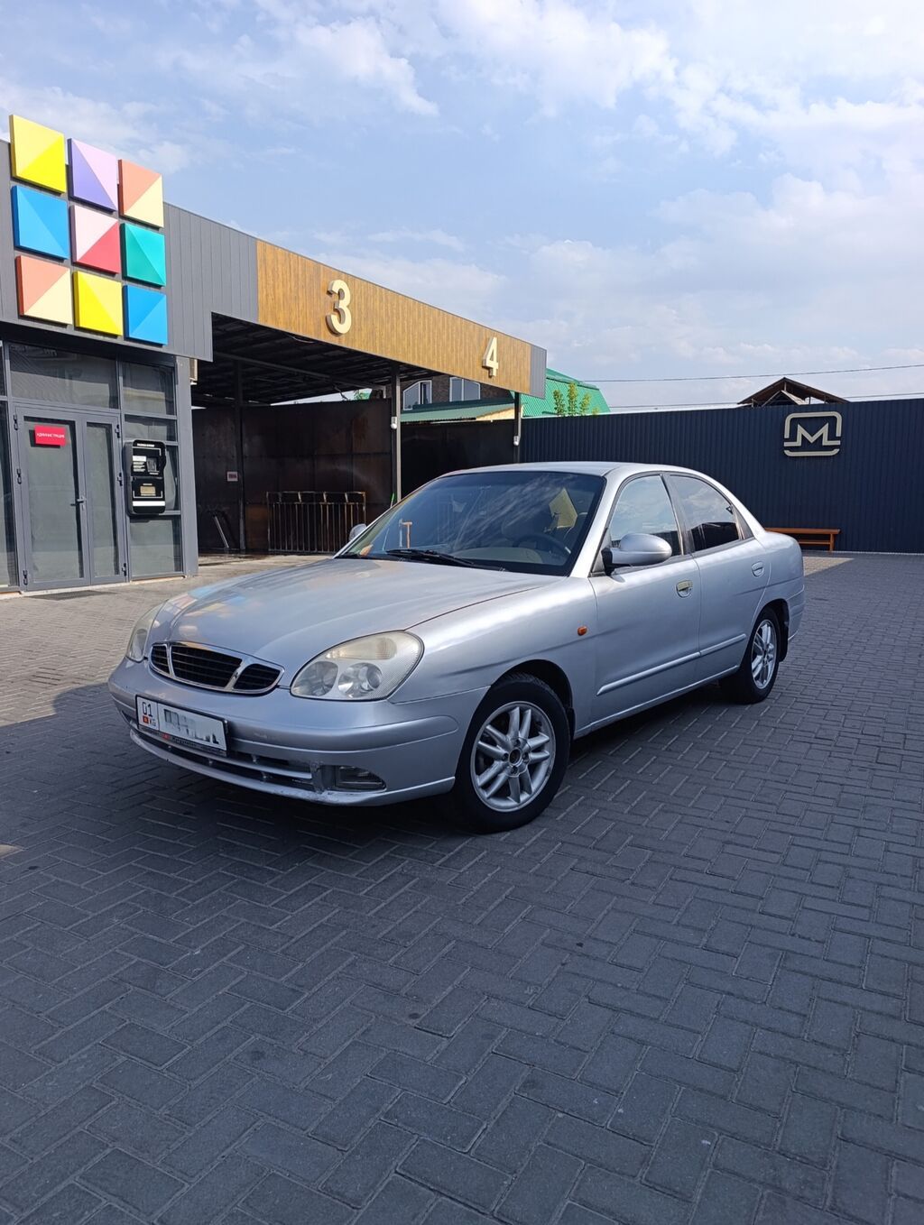 Daewoo Nubira: 1999 г., 1.5 л, Автомат, Бензин, Седан: фото 1