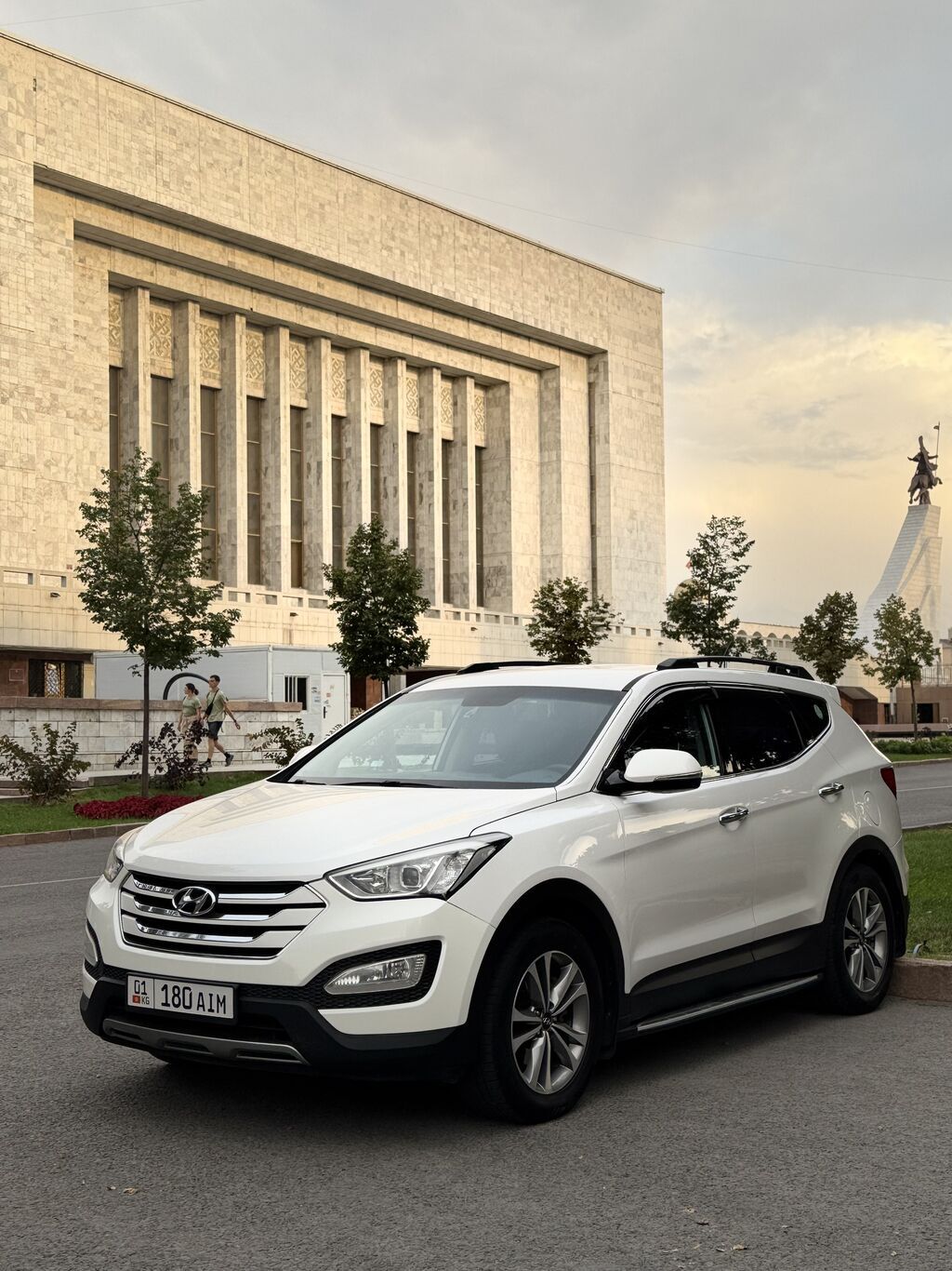 Hyundai Santa Fe: 2014 г., 2 л, Автомат, Дизель, Кроссовер: фото 3