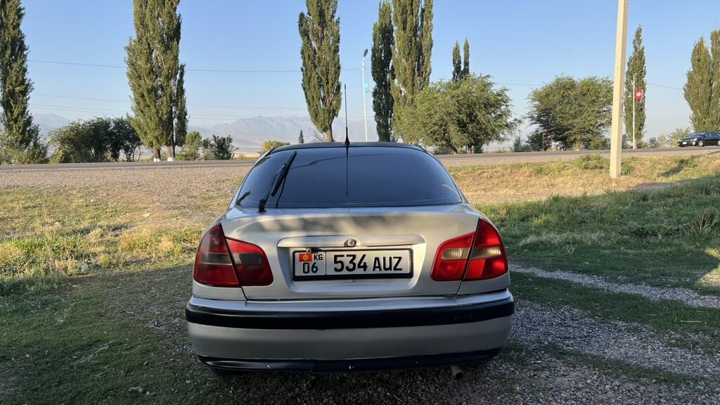 Mitsubishi Carisma: 2002 г., 1.6 л, Автомат, Бензин, Лифтбек: фото 6