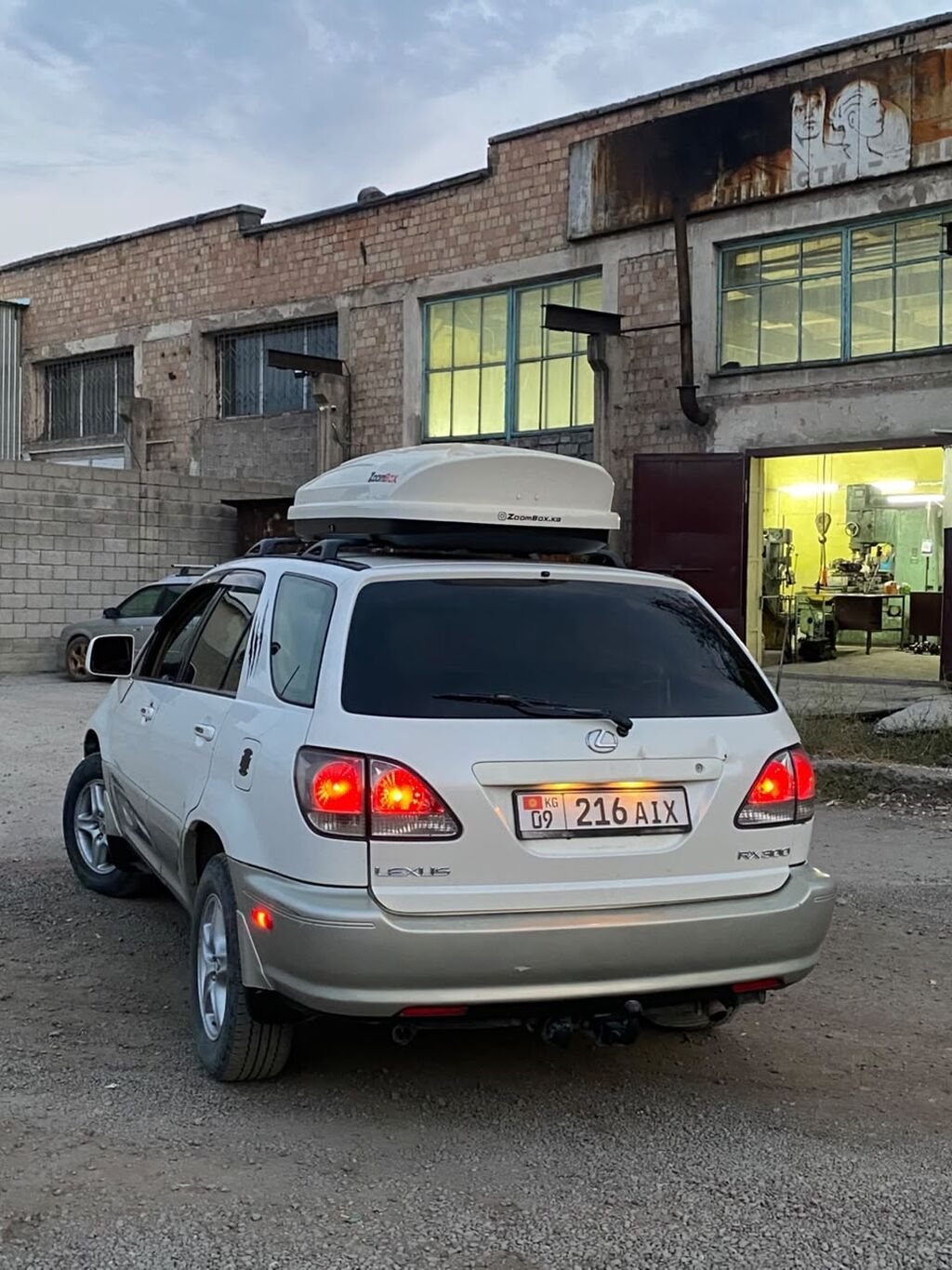 Lexus RX: 2001 г., 3 л, Автомат, Газ, Кроссовер: фото 7