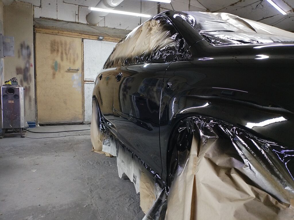 Покраска автомобиля под ключ — кузовные работы и окрашивание в камере